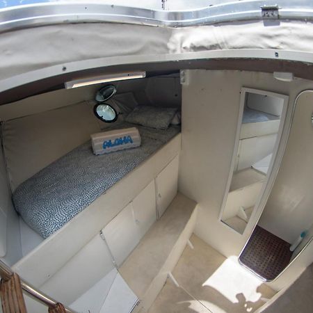 Habitacion Marineria Boat Aloha Barcelona Eksteriør billede