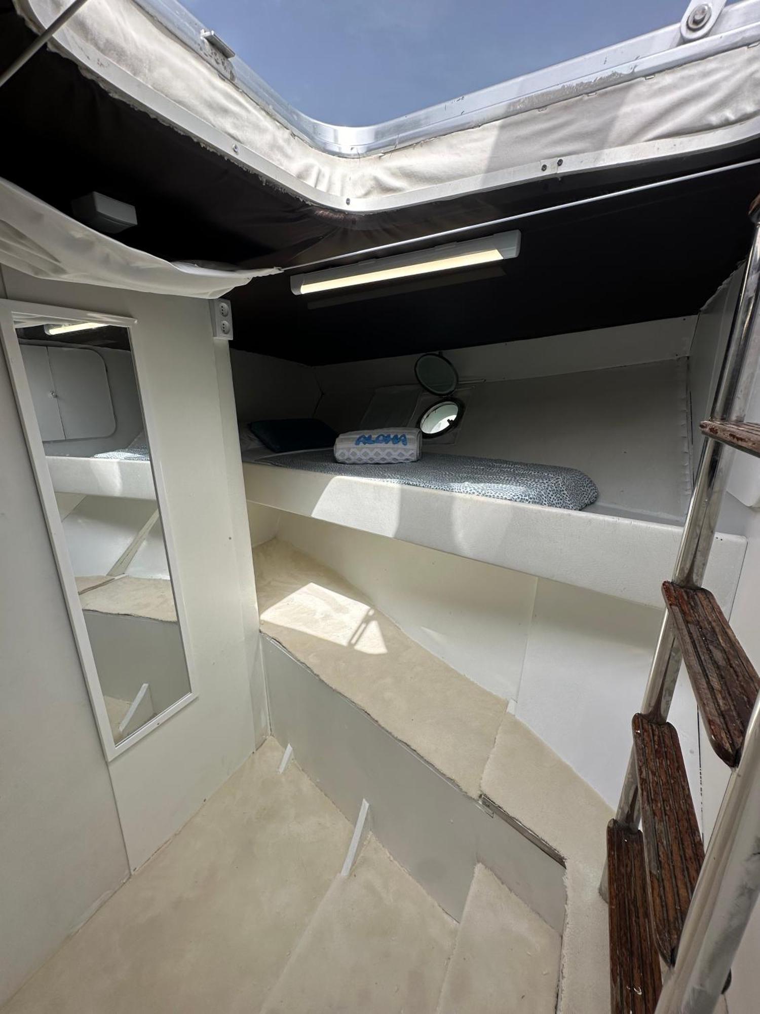 Habitacion Marineria Boat Aloha Barcelona Eksteriør billede