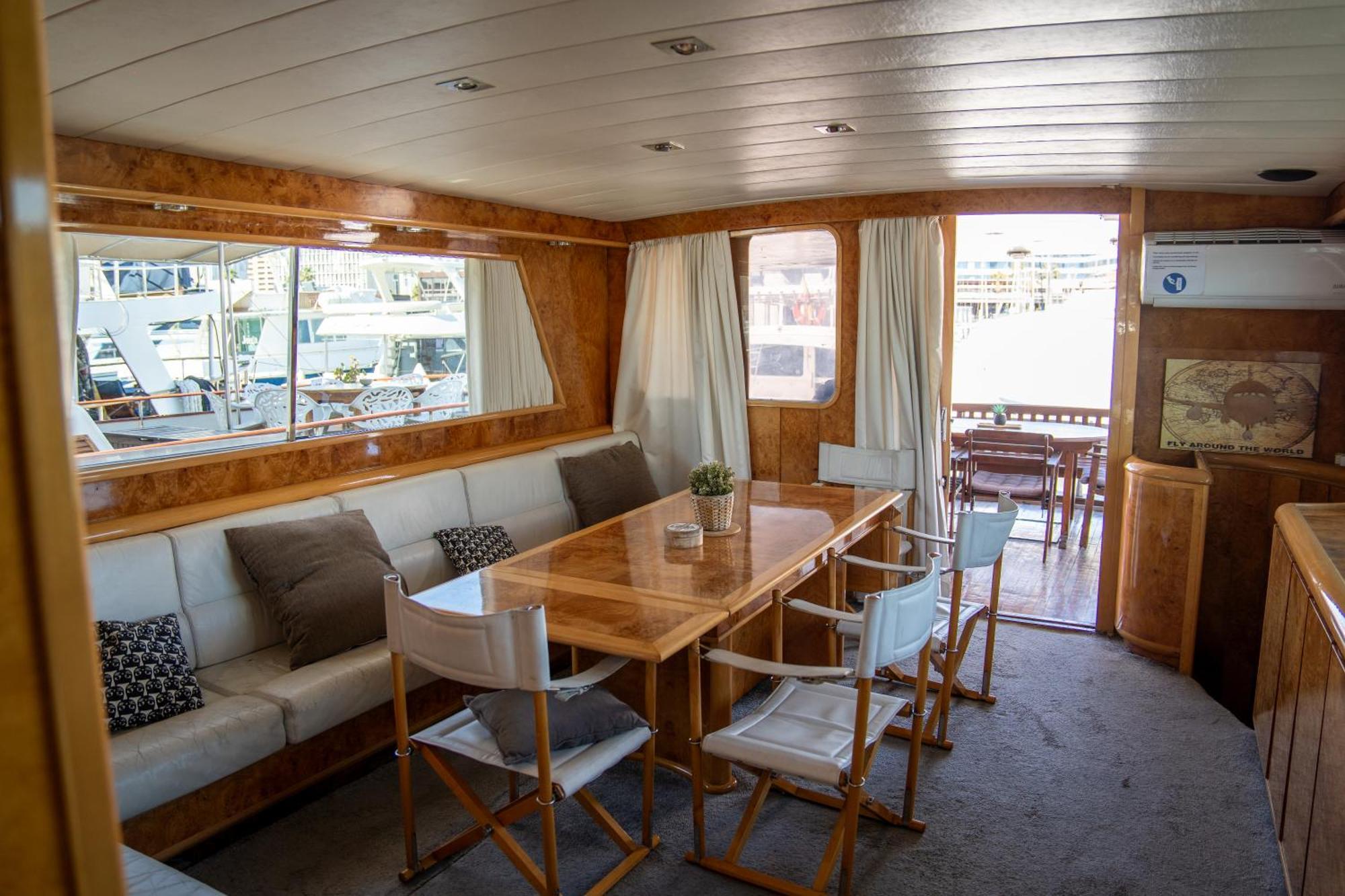 Habitacion Marineria Boat Aloha Barcelona Eksteriør billede