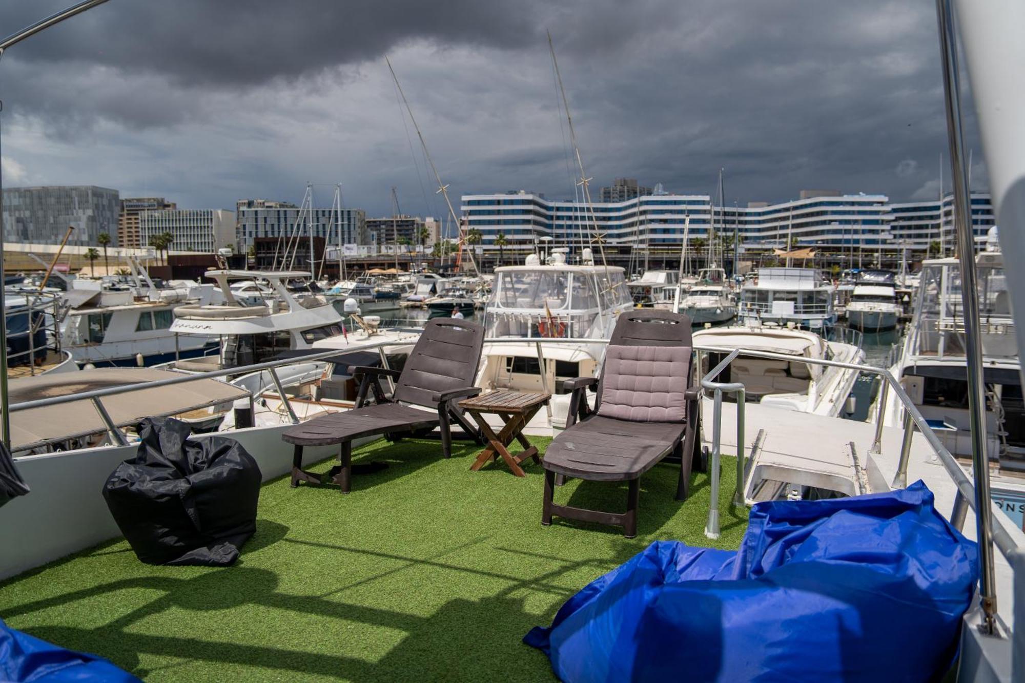 Habitacion Marineria Boat Aloha Barcelona Eksteriør billede