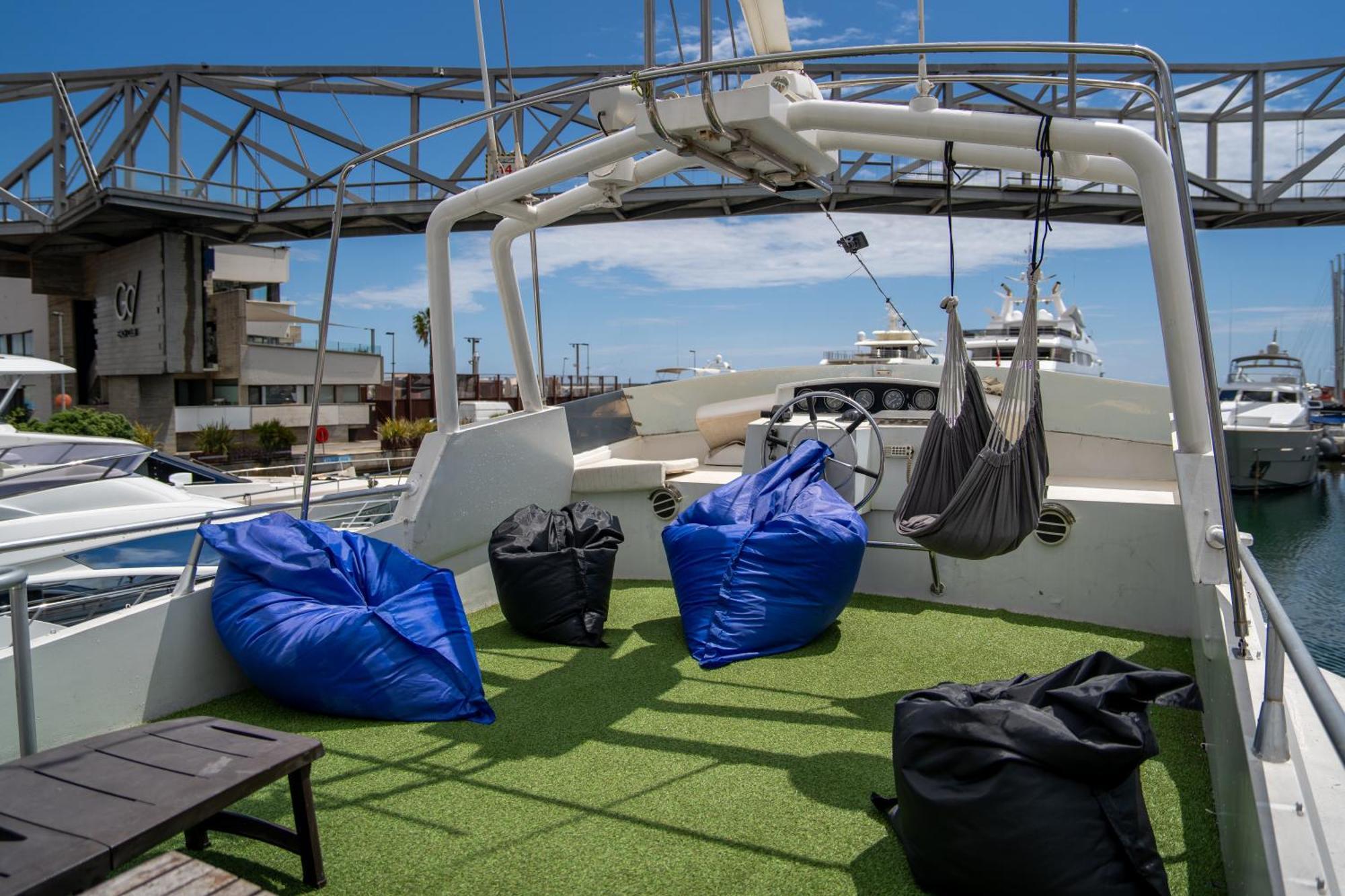 Habitacion Marineria Boat Aloha Barcelona Eksteriør billede